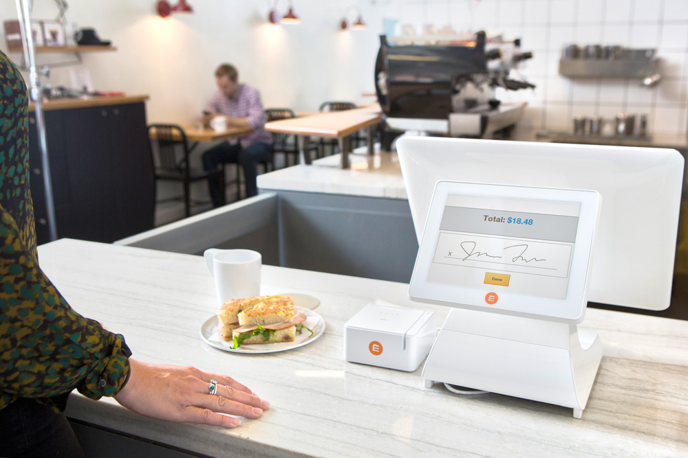CAKE POS Software - A dual-POS customer touch display means more customer privacy while employees stay hard at work.