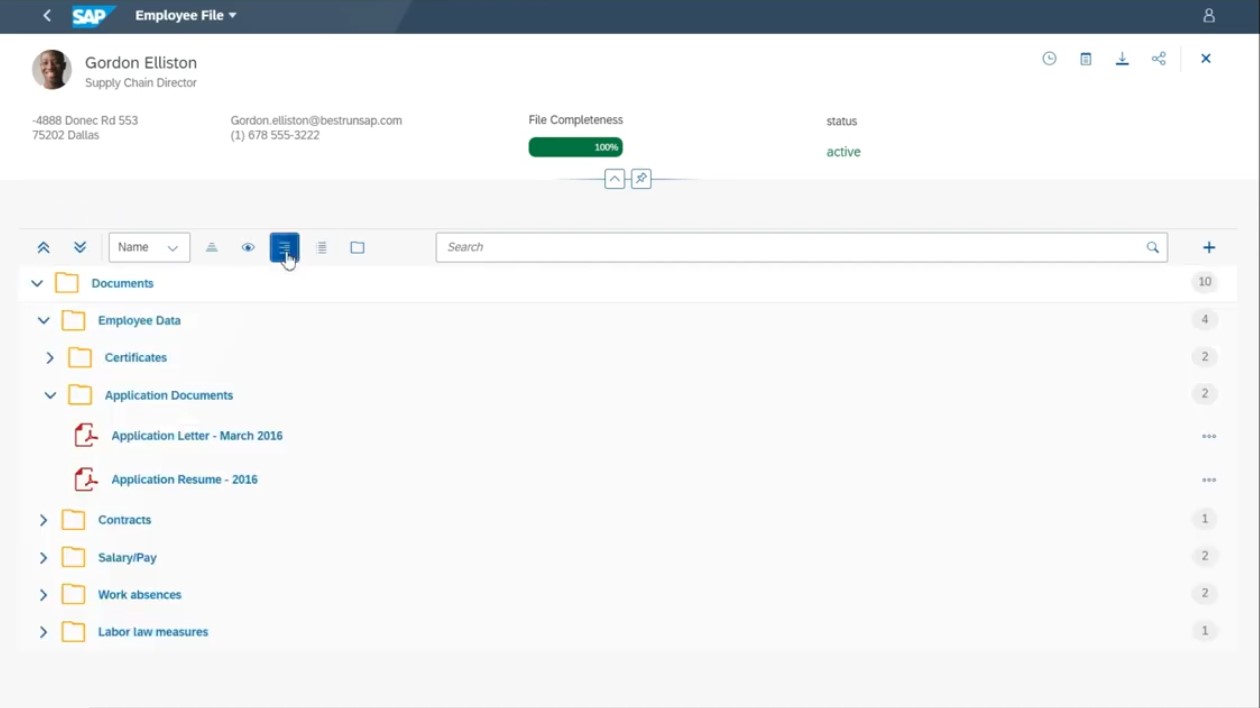 Centric Employee File screenshot: Employee File provides a clean, easy-to-use interface that makes it easy to find all relevant documents while working directly with SAP master data. Automated services, reminders, and other digital processes are initiated with a few clicks.