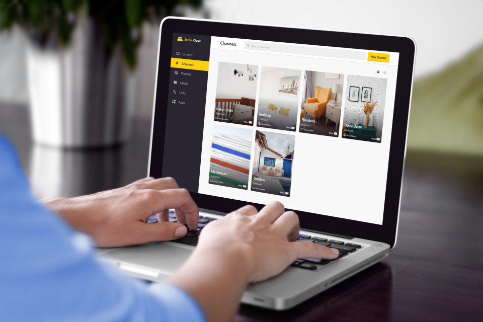 ScreenCloud Software - Remote Content Management