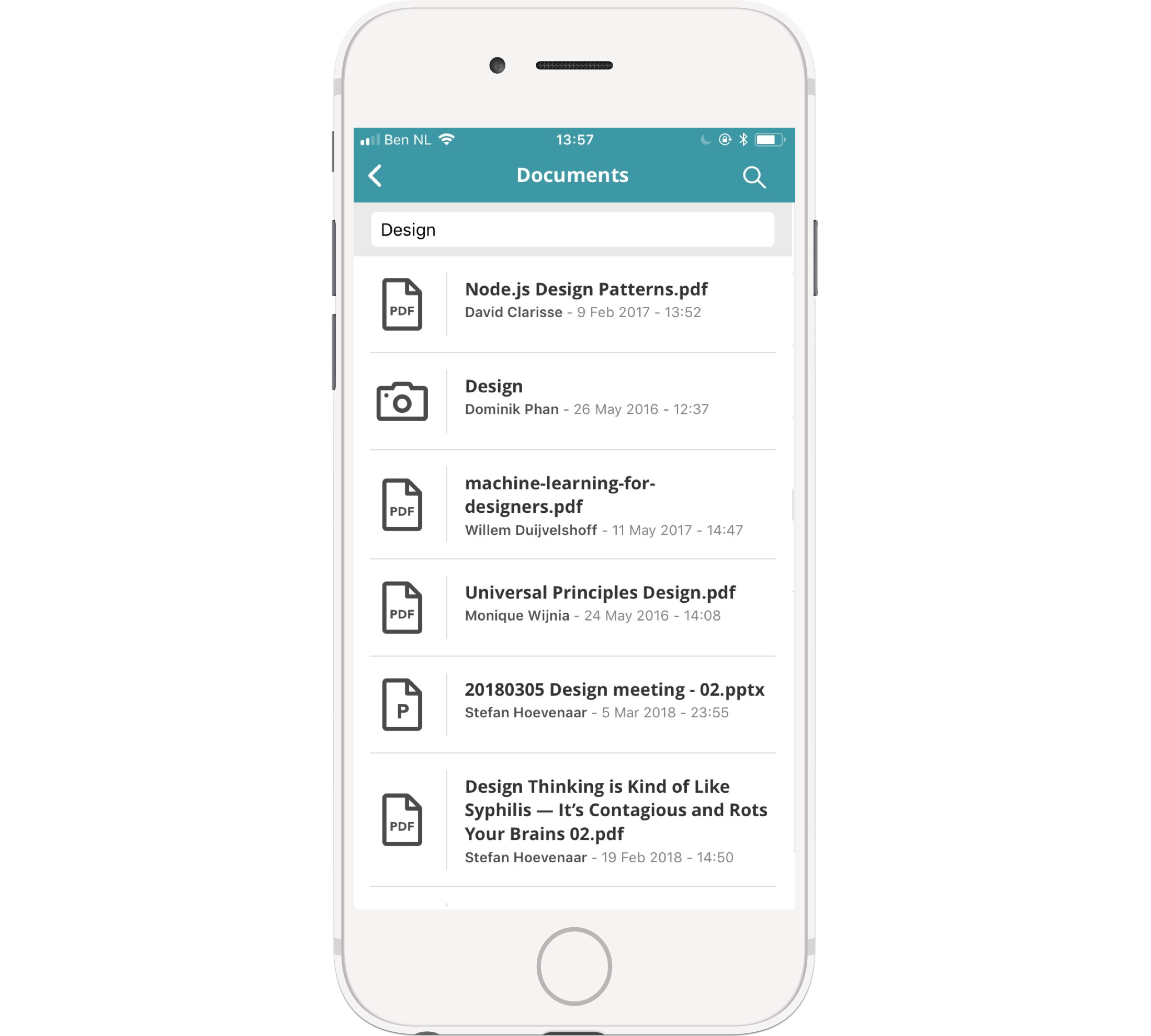 No need to download anything to be able to read a document on the go: just check it out in the app.