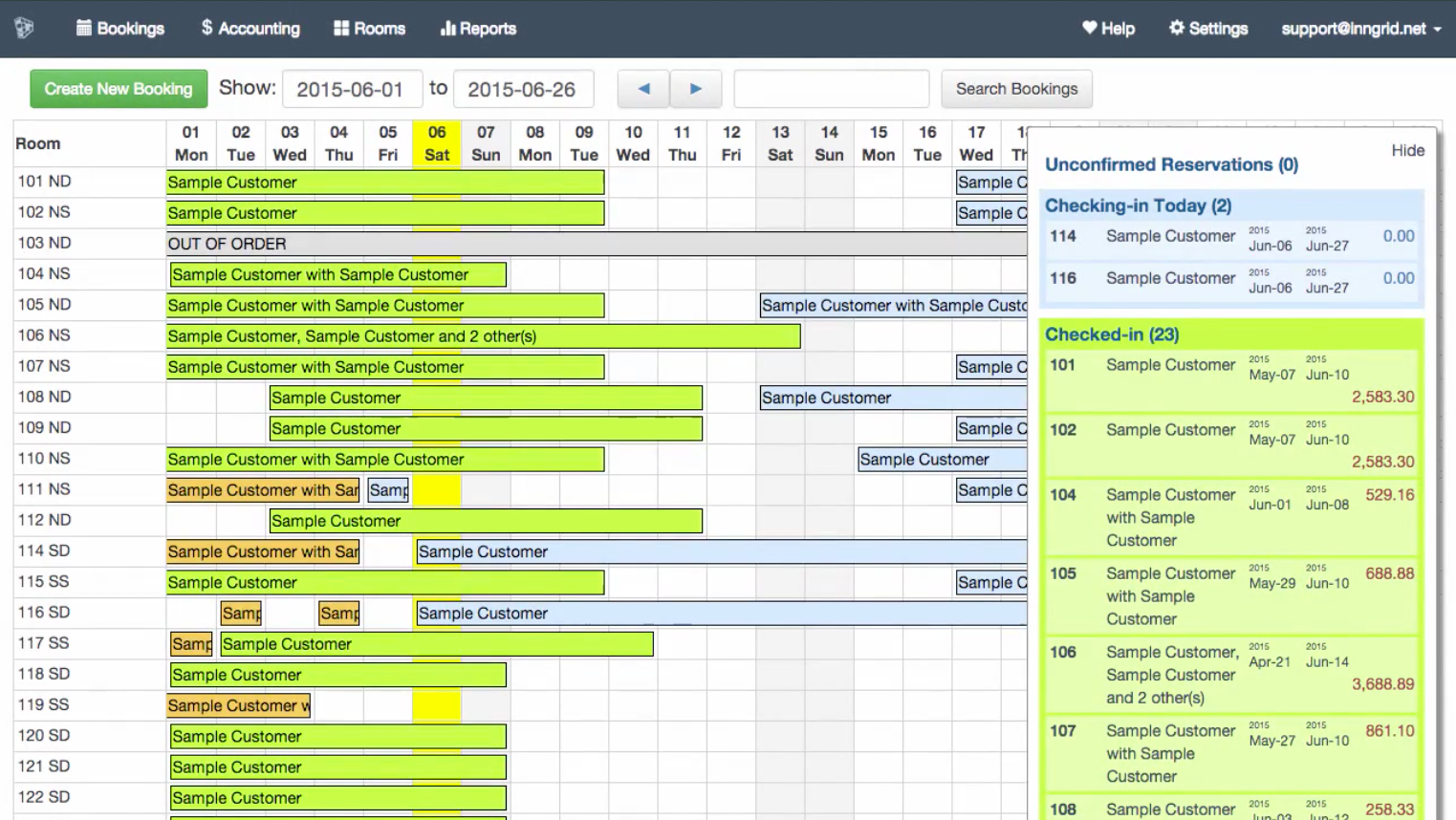 Roomsy screenshot: The calendar view provides an at-a-glance overview of reservations with color-coding to highlight check-ins and check-outs each day