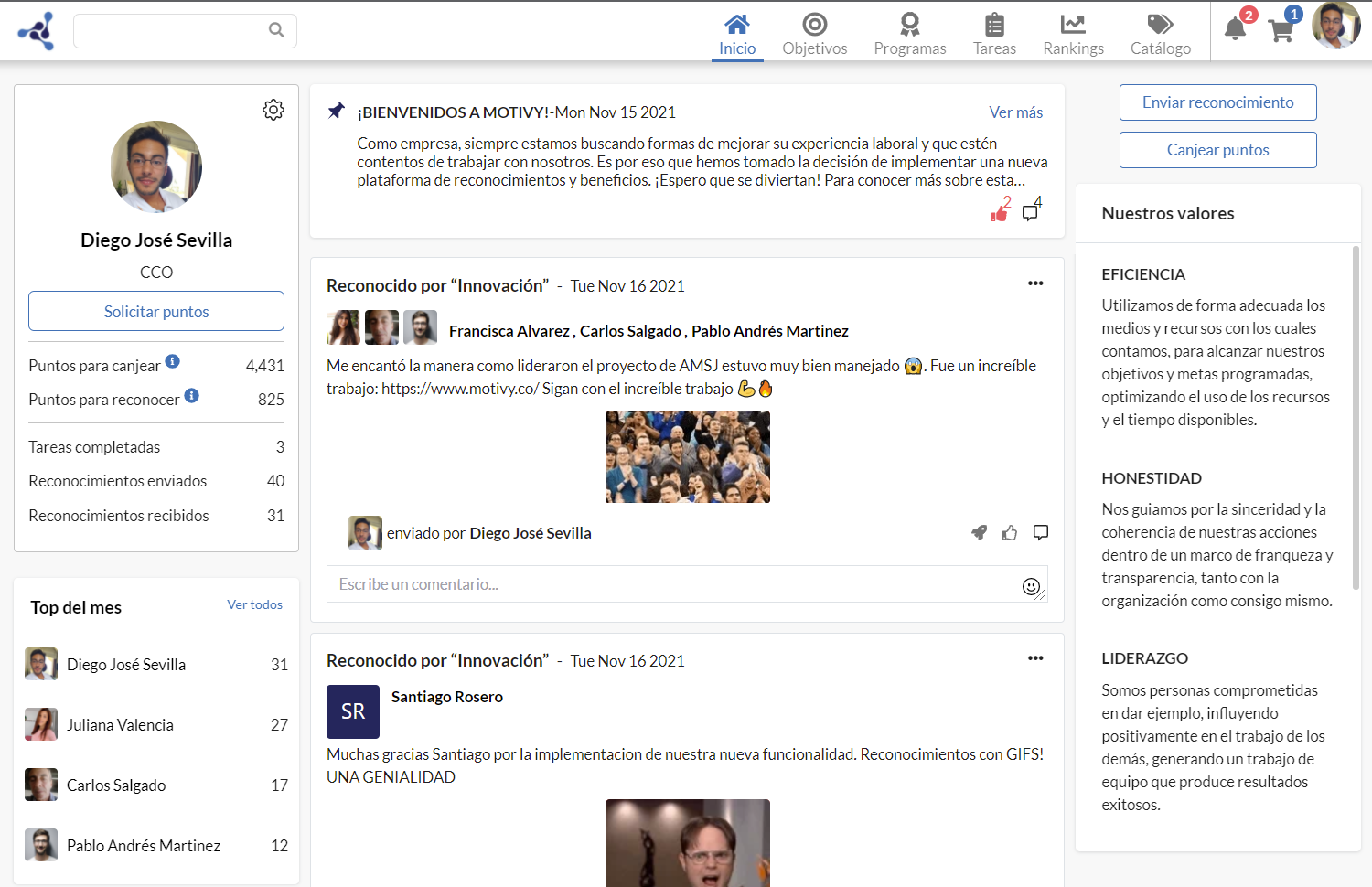 Motivy Software - Newsfeed con reconocimientos con GIFS