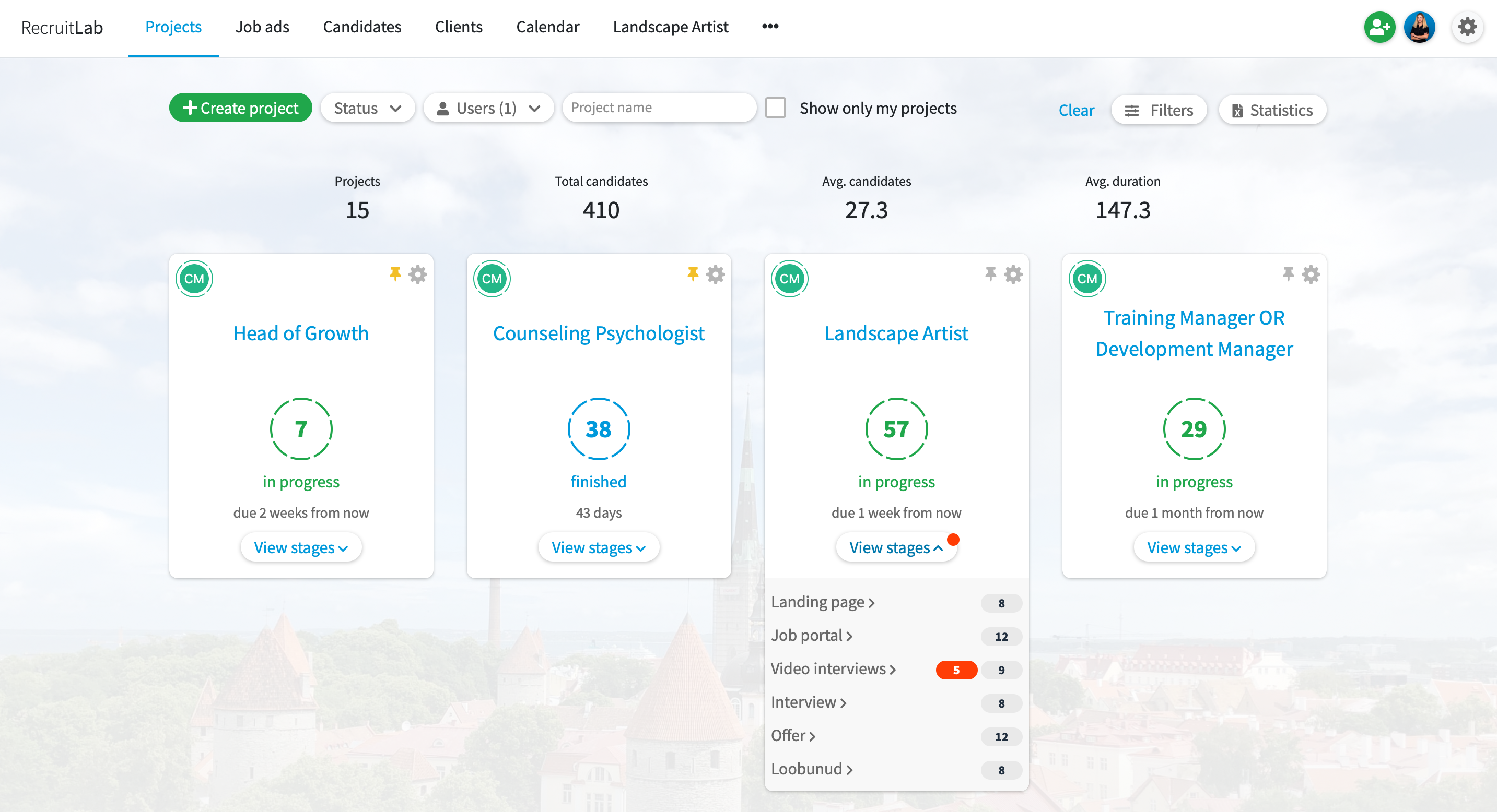 Recruiter's dashboard. Get a quick overview of what's happening in different recruitment project stages. How  many candidates in total and how many new candidates in the partiicular recruitment stage-thumb