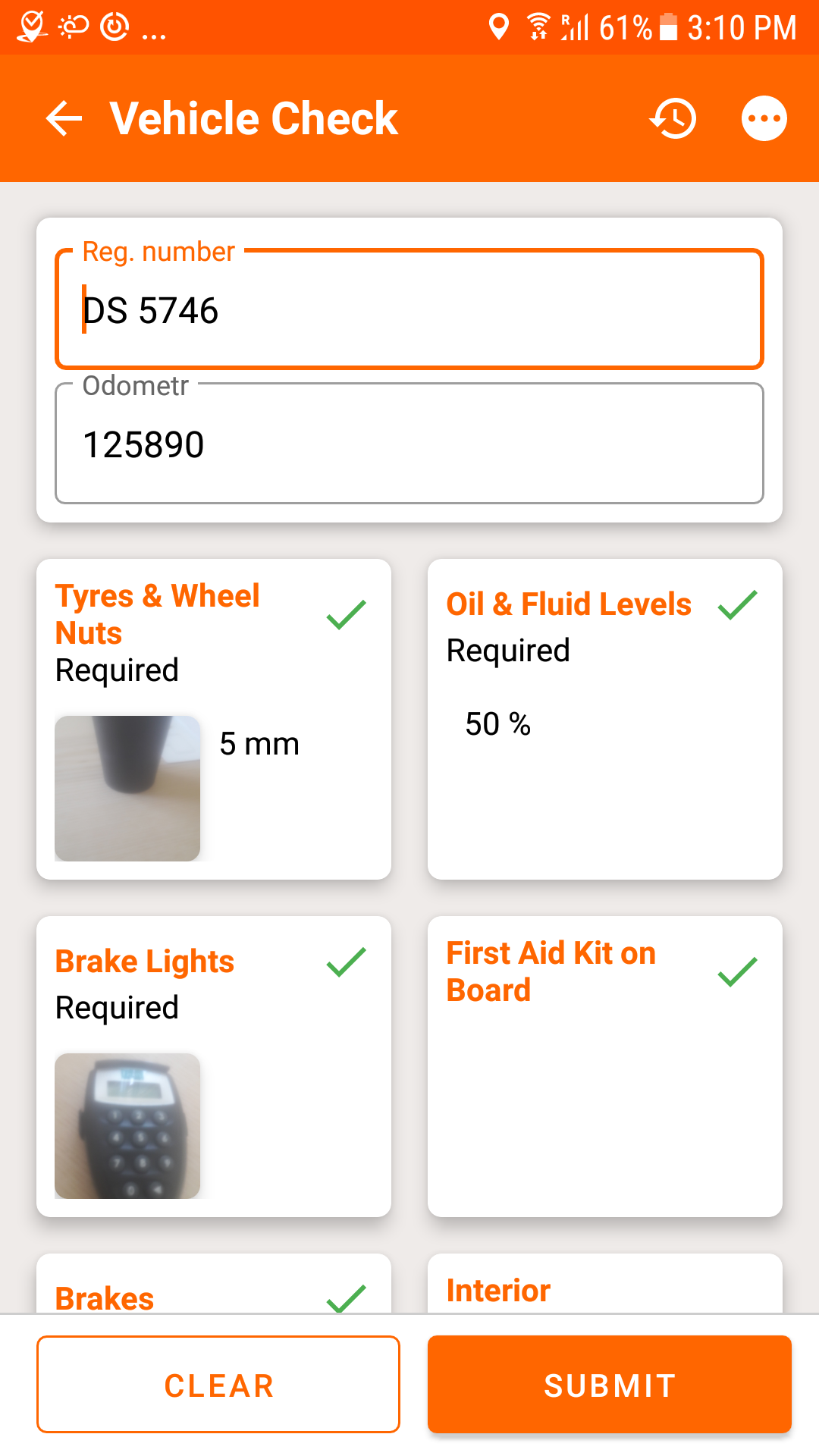 The vehicle check app offers you an inspection workflow for every day