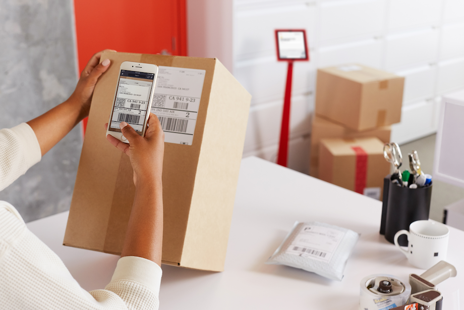 Envoy Software - Avoid package pileup with Deliveries. Simply snap a photo and automatically get notified when your mail arrives.