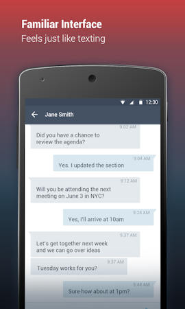 Messenger screenshot: Chat to contacts in real time with the familiar instant messaging interface