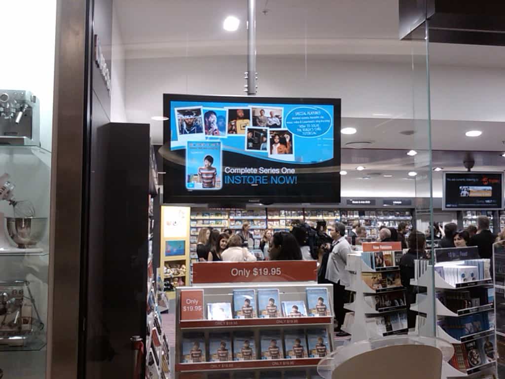 JioSignage screenshot: Retail Store - JioSignage.com is the most Feature Rich, Easy To Use, Drag & Drop and the Cheapest Digital Signage Cloud System in the market. Try it FREE for 30 Days. No Payment information required.