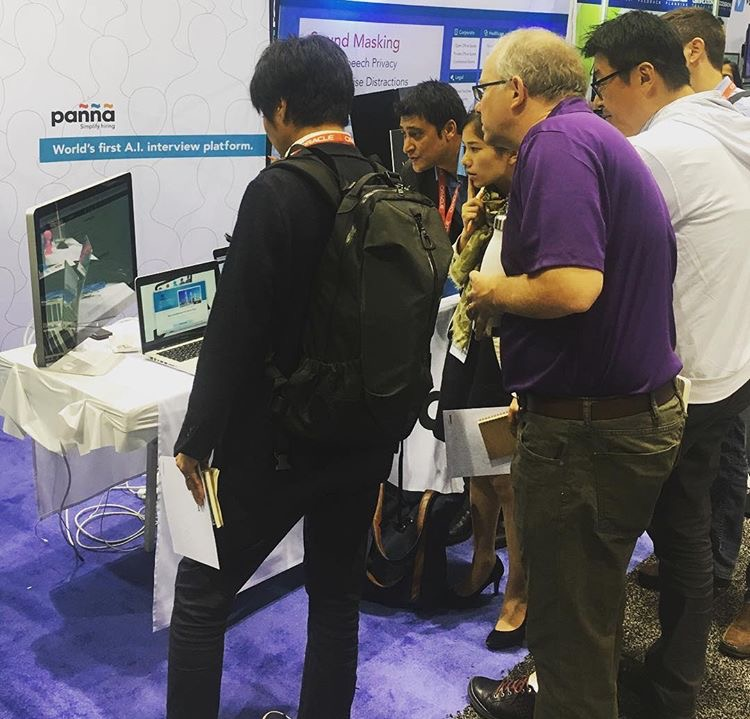 Paññã draws a crowd!-thumb