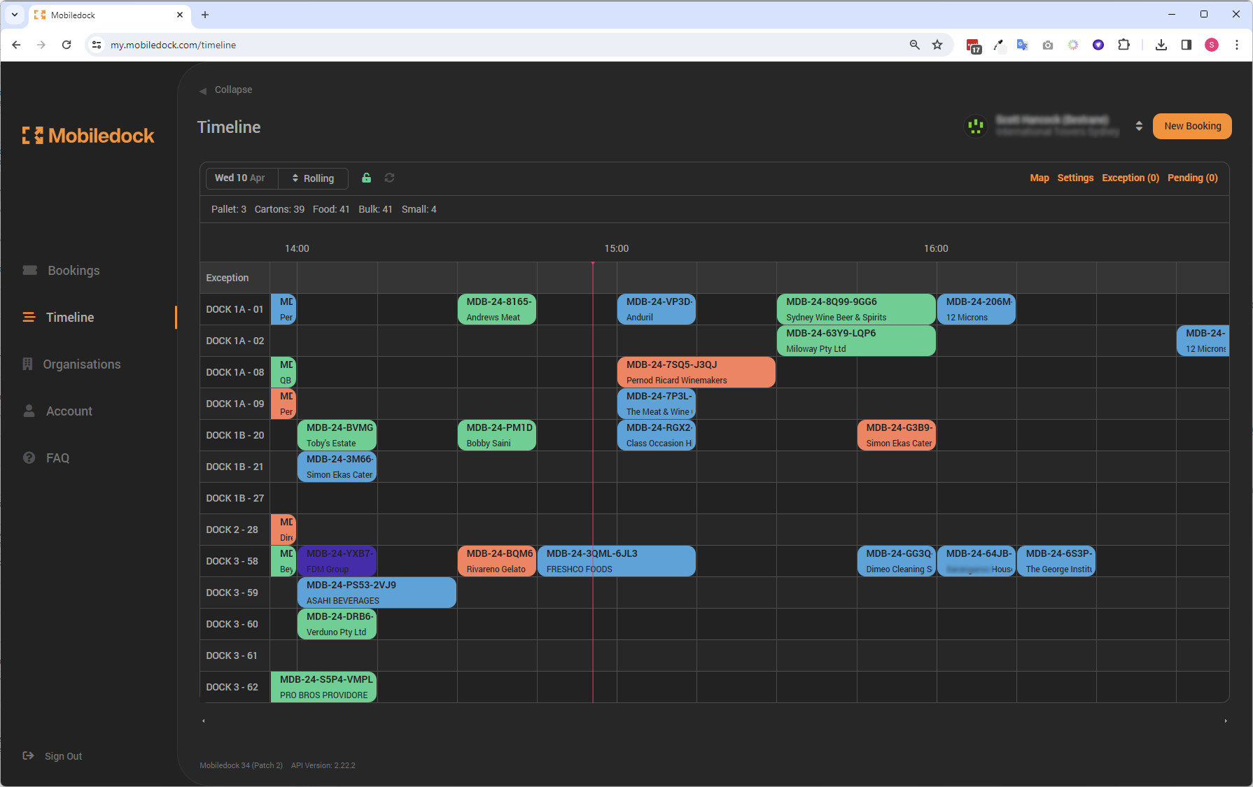 Booking timeline with live status updates. Simply drag an drop to rearrange bookings.