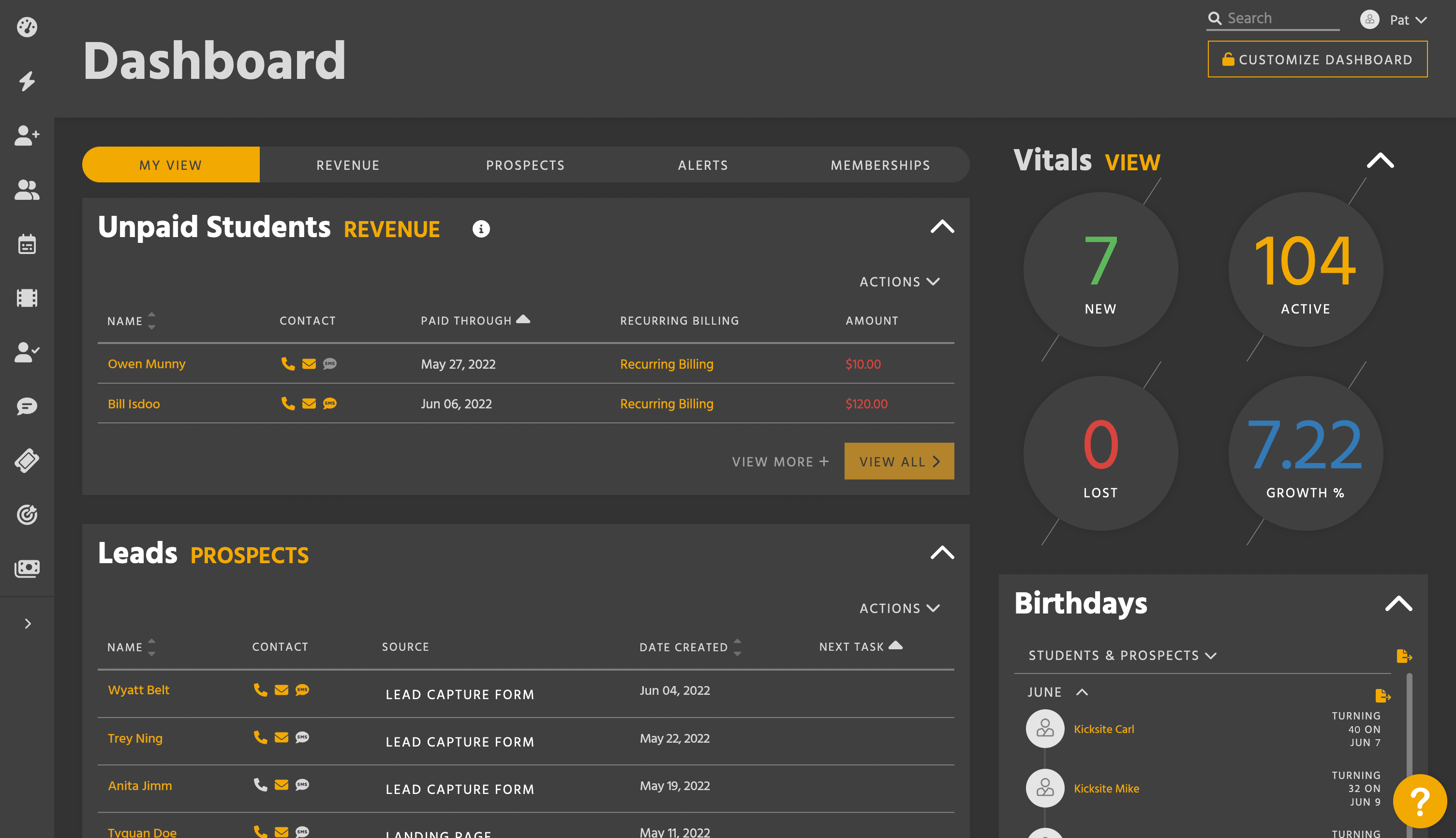 Dashboard | Quickly view key information like unpaid students and leads, plus access vitals reporting like revenue, growth and student conversion.